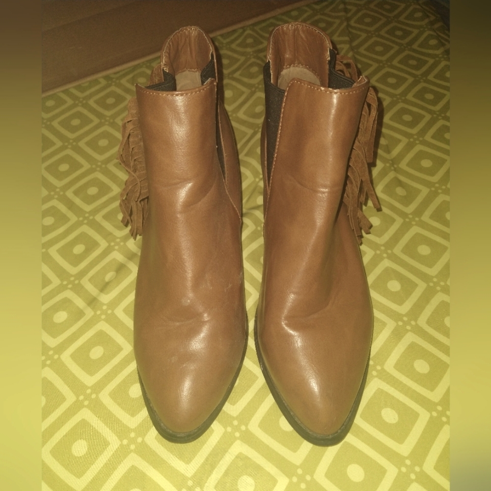 Brown booties with fringe detail
